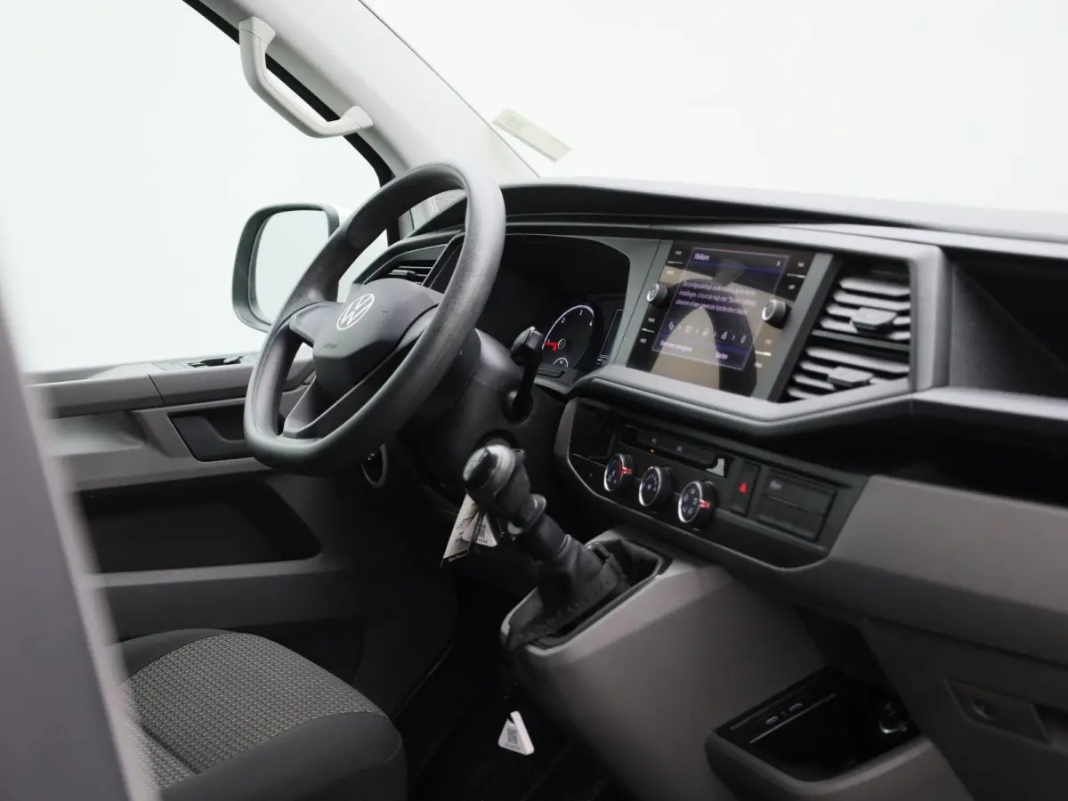 2.0 TDI L1H1 110PK | Airco | Parkeersensoren Achter | Navigatie | Apple/Android Carplay | Elektrisch Verstel/Verwarmbare Spiegels |