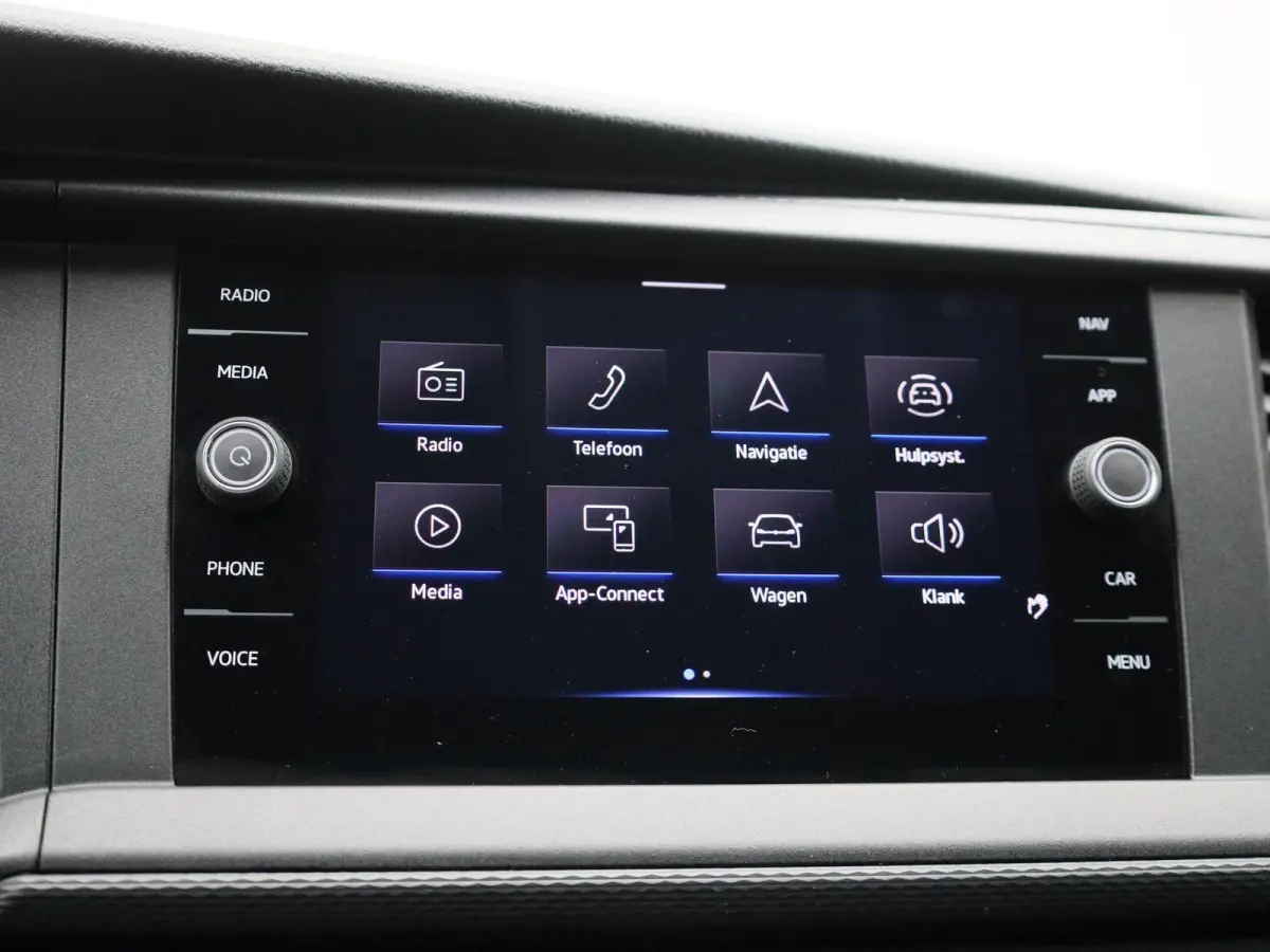 2.0 TDI L1H1 110PK | Airco | Parkeersensoren Achter | Navigatie | Apple/Android Carplay | Elektrisch Verstel/Verwarmbare Spiegels |