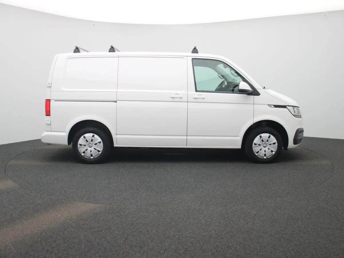 2.0 TDI L1H1 110PK | Airco | Parkeersensoren Achter | Navigatie | Apple/Android Carplay | Elektrisch Verstel/Verwarmbare Spiegels |
