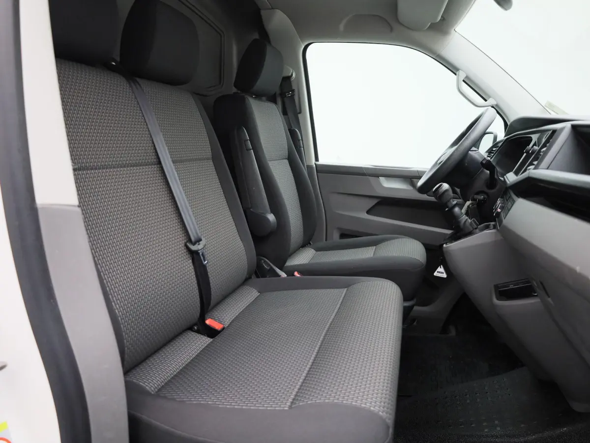 2.0 TDI L1H1 110PK | Airco | Parkeersensoren Achter | Navigatie | Apple/Android Carplay | Elektrisch Verstel/Verwarmbare Spiegels |