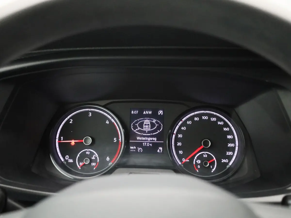 2.0 TDI L1H1 110PK | Airco | Parkeersensoren Achter | Navigatie | Apple/Android Carplay | Elektrisch Verstel/Verwarmbare Spiegels |