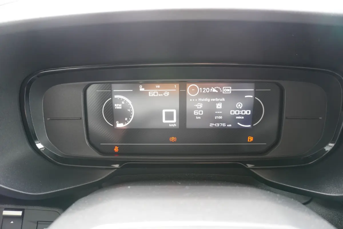 BlueHDi 130PK S&S L2 1000kg 3 Zits nr.V059 | Airco | Cruise | Camera | Apple CP+Android auto