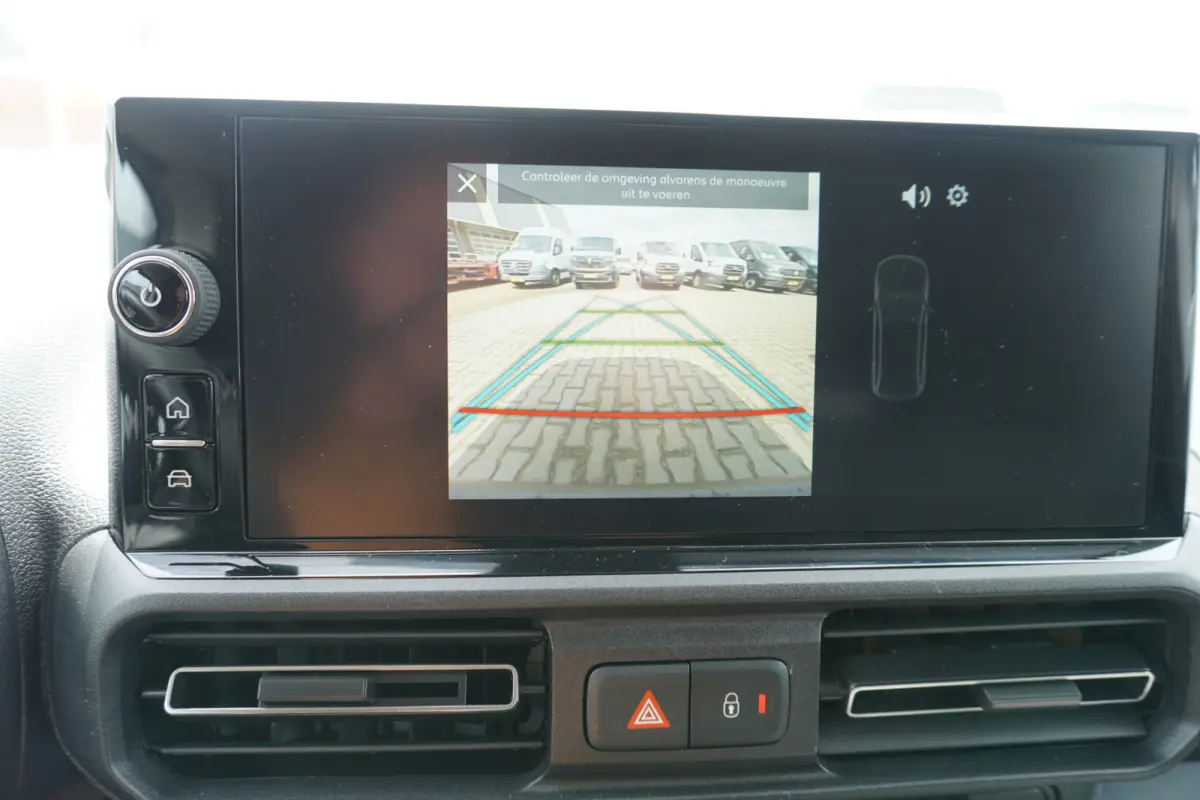 BlueHDi 130PK S&S L2 1000kg 3 zits nr.V059 | Airco | Cruise | Camera | Apple CP+Android auto