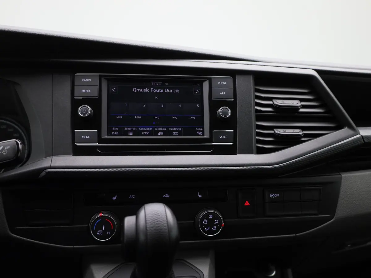 2.0 TDI L1H1 150PK Automaat | Multifunctioneel Stuurwiel | Stoelverwarming | Elektrische Spiegels | Parkeersensoren Achter | Cruise Control | App-Connect | DAB+ | Airco |