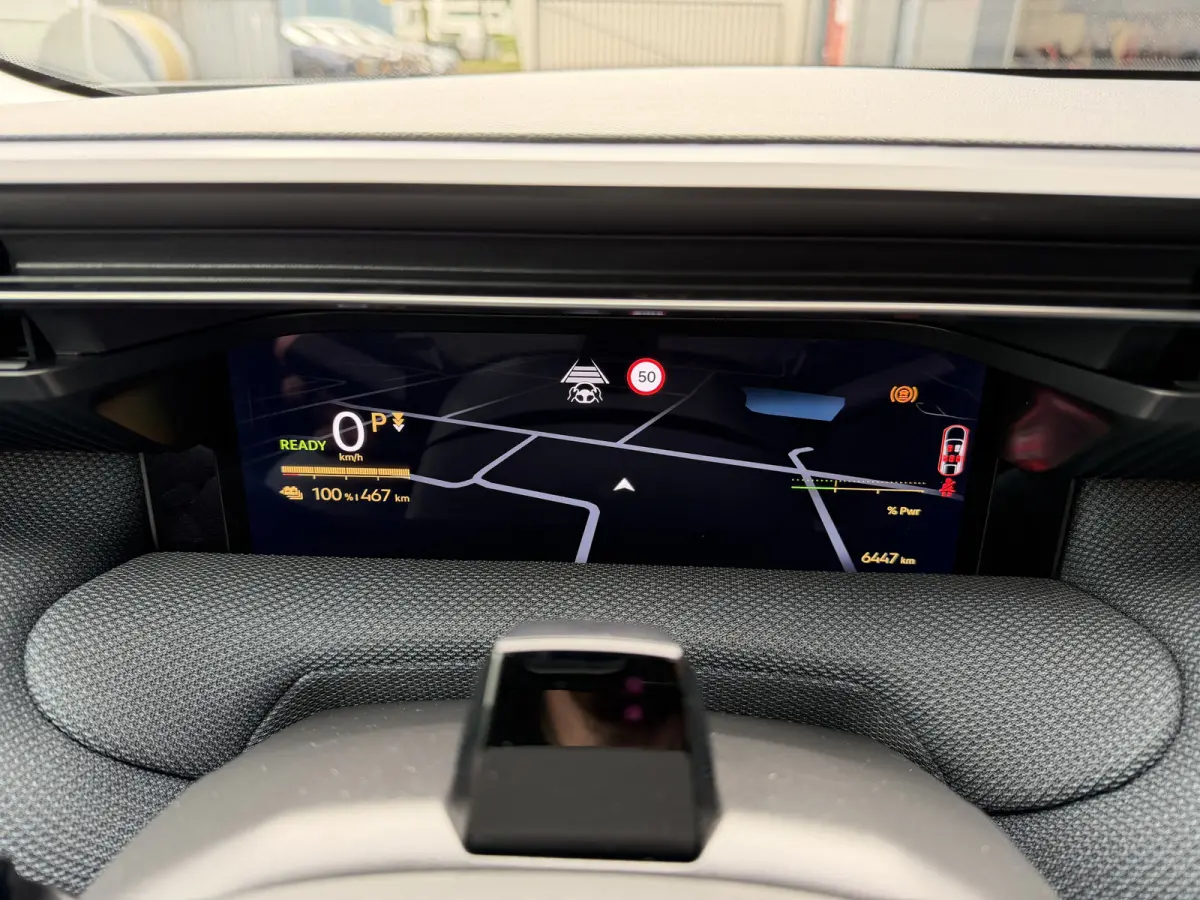 Plus (Pack Techno) Comfort Range 73 kWh (Elektrische Klep - Stoel-/- stuurverwarming - Adaptieve Cruise Controle - Camera - Keyless Entry - 19"incl 4S - LED Matrix - Warmtepomp)