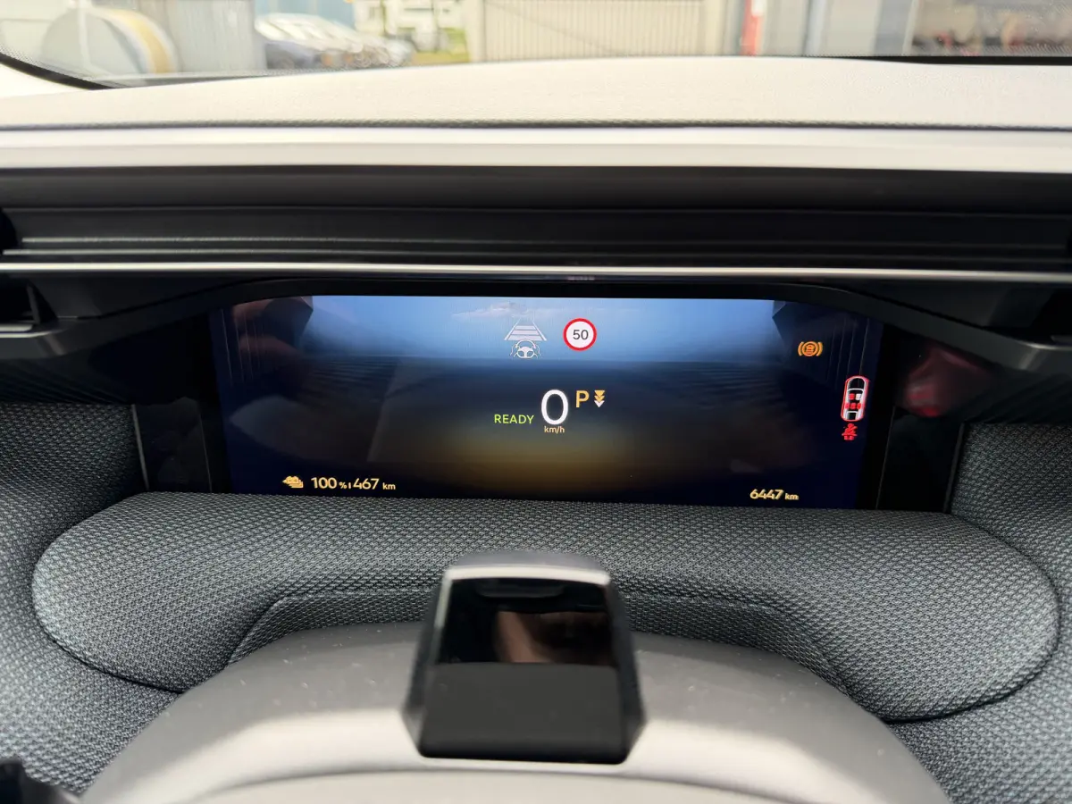 Plus (Pack Techno) Comfort Range 73 kWh (Elektrische Klep - Stoel-/- stuurverwarming - Adaptieve Cruise Controle - Camera - Keyless Entry - 19"incl 4S - LED Matrix - Warmtepomp)