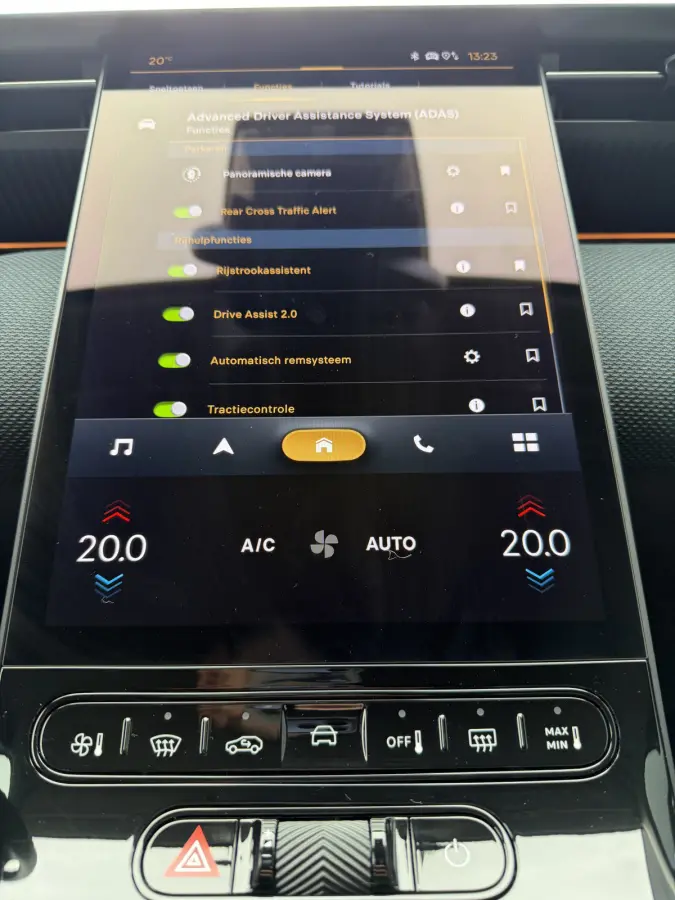 Plus (Pack Techno) Comfort Range 73 kWh (Elektrische Klep - Stoel-/- stuurverwarming - Adaptieve Cruise Controle - Camera - Keyless Entry - 19"incl 4S - LED Matrix - Warmtepomp)