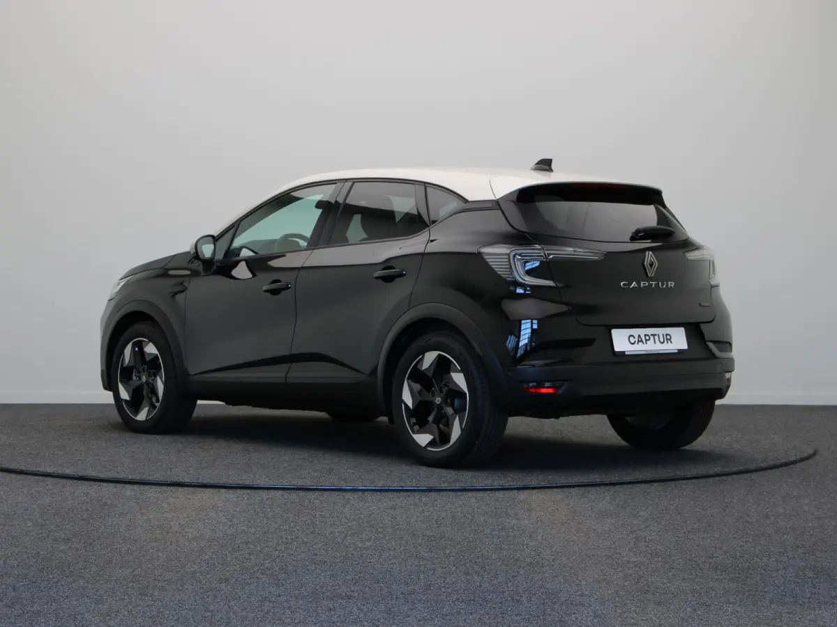 E-Tech full hybrid 160pk techno | Vijf jaar garantie | Stoel- en stuurwielverwarming | Achteruitrijcamera |