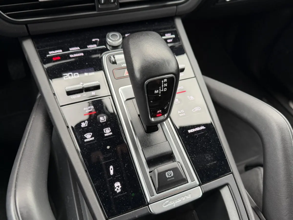 3.0 E-Hybrid Sport Chrono | 360* Camera | Luchtvering | Bose | Stoelventilatie/Verwarming | Elektrische Achterklep |
