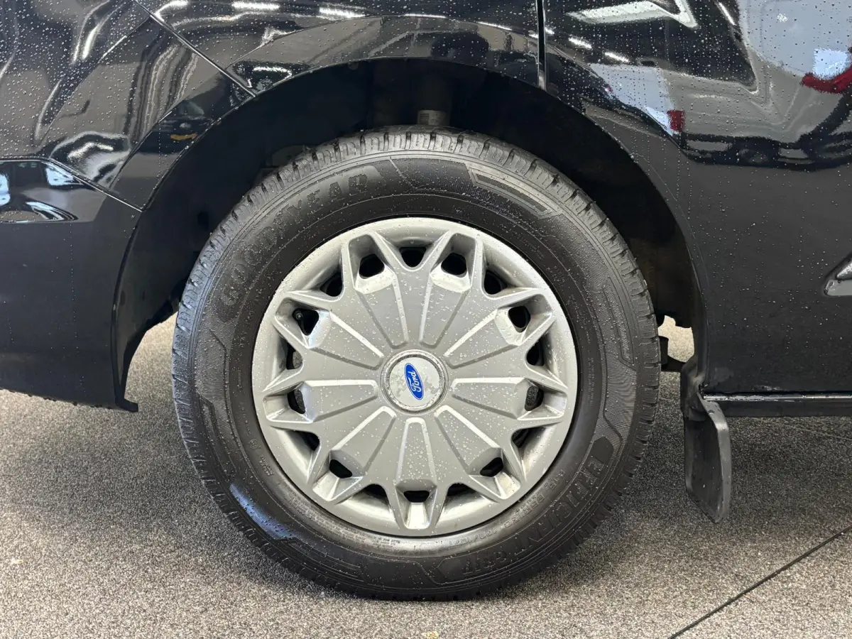 280 2.0 TDCI L1H1 Trend Automaat