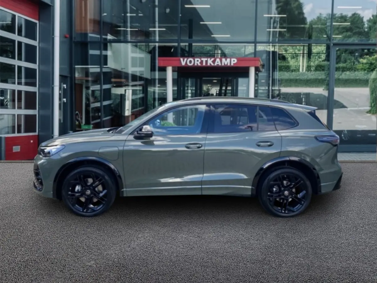 1.5 TSI DSG eHYBRID R-LINE TREKHAAK/360-CAM/ELEK-KLEP/ACC/IQ/STOEL+STUURVERW