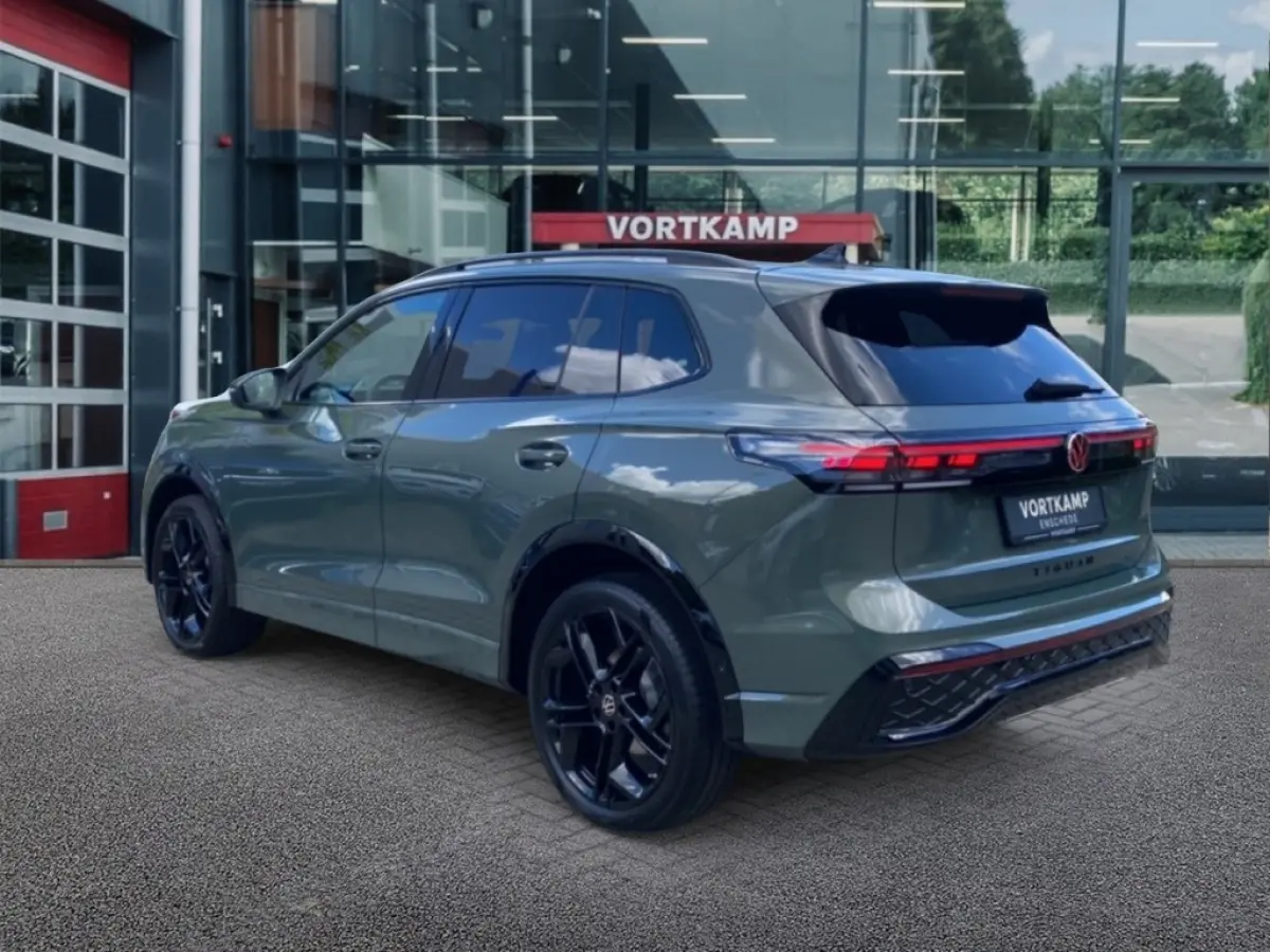 1.5 TSI DSG eHYBRID R-LINE TREKHAAK/360-CAM/ELEK-KLEP/ACC/IQ/STOEL+STUURVERW
