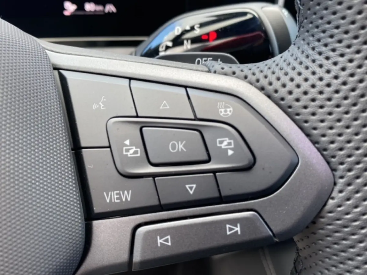 1.5 TSI DSG eHYBRID R-LINE TREKHAAK/360-CAM/ELEK-KLEP/ACC/IQ/STOEL+STUURVERW