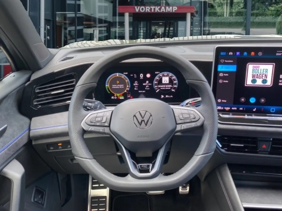 1.5 TSI DSG eHYBRID R-LINE TREKHAAK/360-CAM/ELEK-KLEP/ACC/IQ/STOEL+STUURVERW
