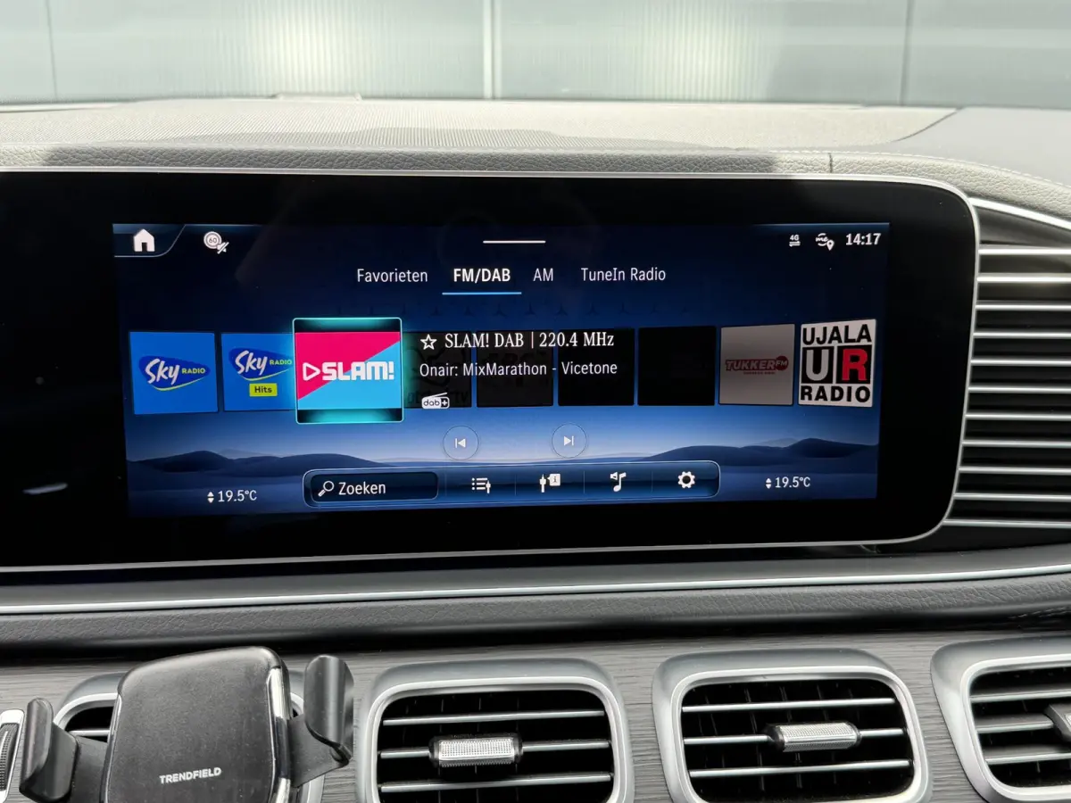 400 e 4MATIC AMG Line Premium + 22"/Airmatic/Panoramadak/Burmester /Trekhaak/Leder + memory/Stuur + stoelverwarming v+a/Stoelkoeling/Head-up/Keyless/360 camera