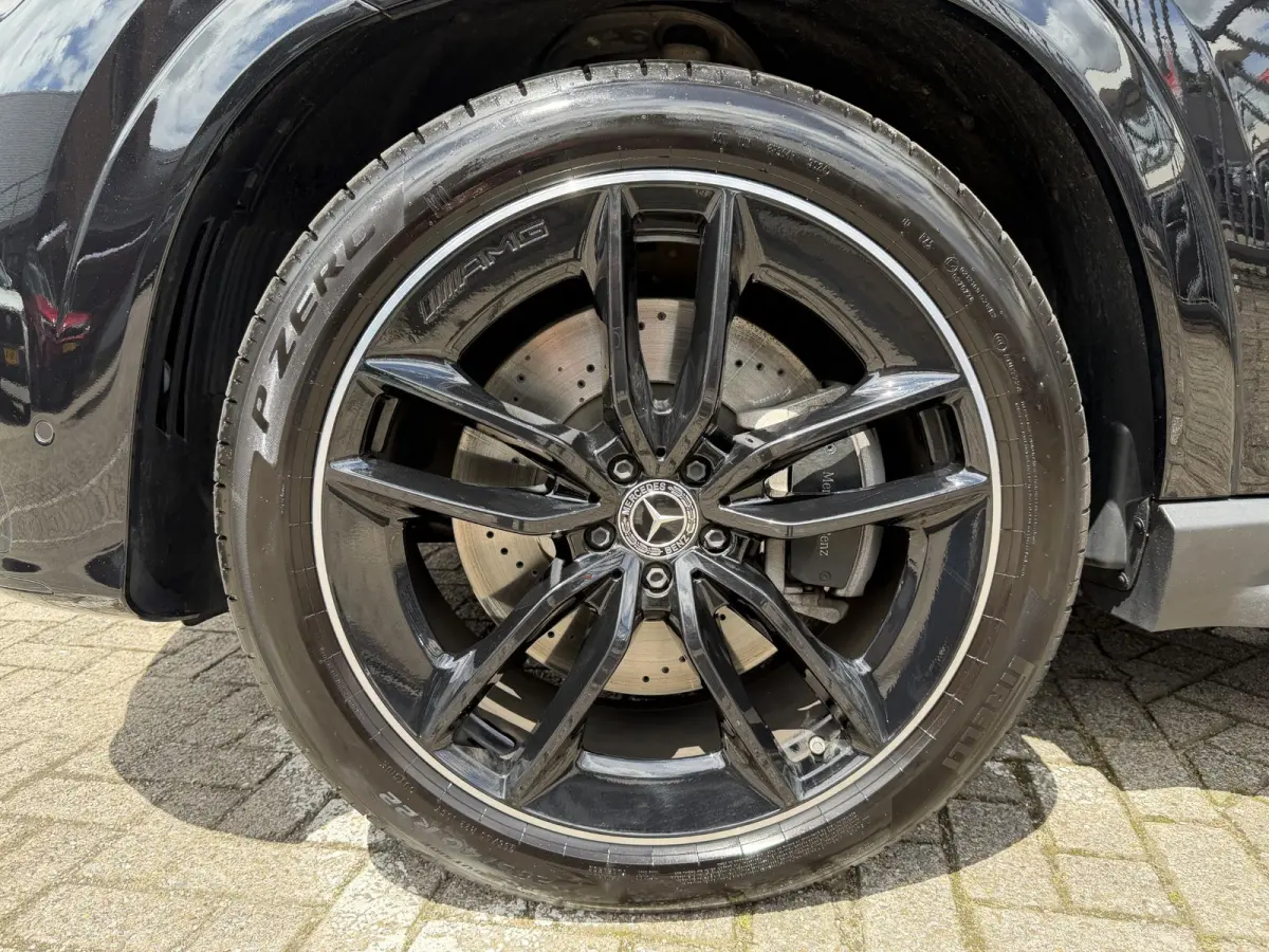 400 e 4MATIC AMG Line Premium + 22"/Airmatic/Panoramadak/Burmester /Trekhaak/Leder + memory/Stuur + stoelverwarming v+a/Stoelkoeling/Head-up/Keyless/360 camera