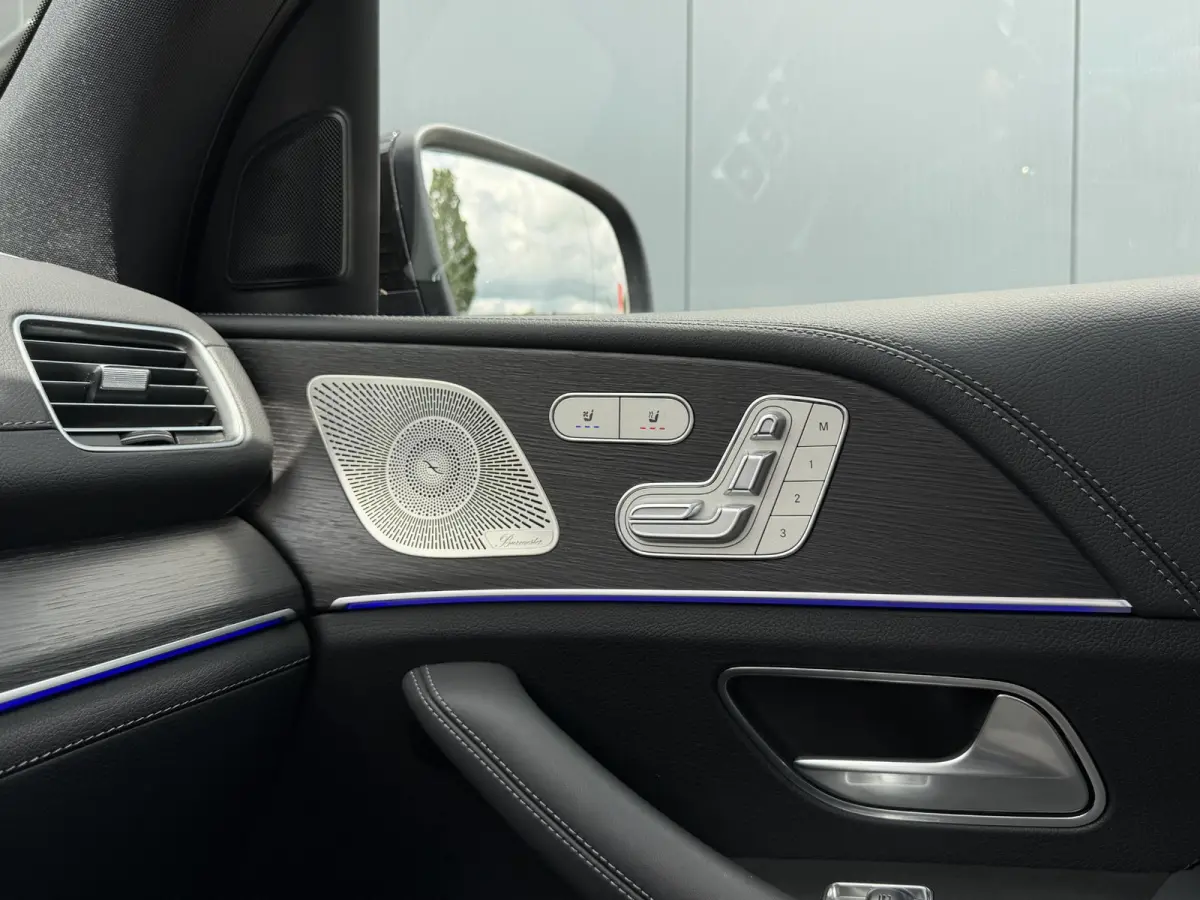 400 e 4MATIC AMG Line Premium + 22"/Airmatic/Panoramadak/Burmester /Trekhaak/Leder + memory/Stuur + stoelverwarming v+a/Stoelkoeling/Head-up/Keyless/360 camera