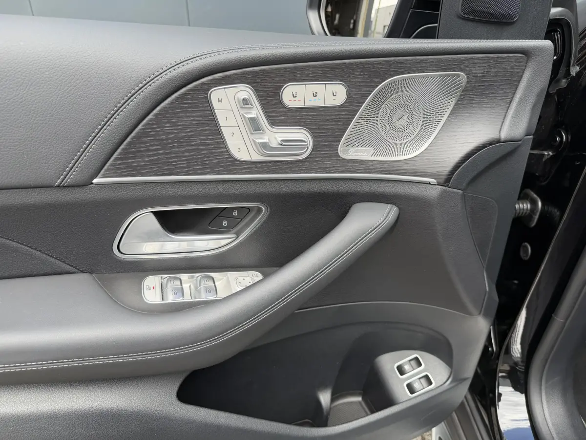 400 e 4MATIC AMG Line Premium + 22"/Airmatic/Panoramadak/Burmester /Trekhaak/Leder + memory/Stuur + stoelverwarming v+a/Stoelkoeling/Head-up/Keyless/360 camera