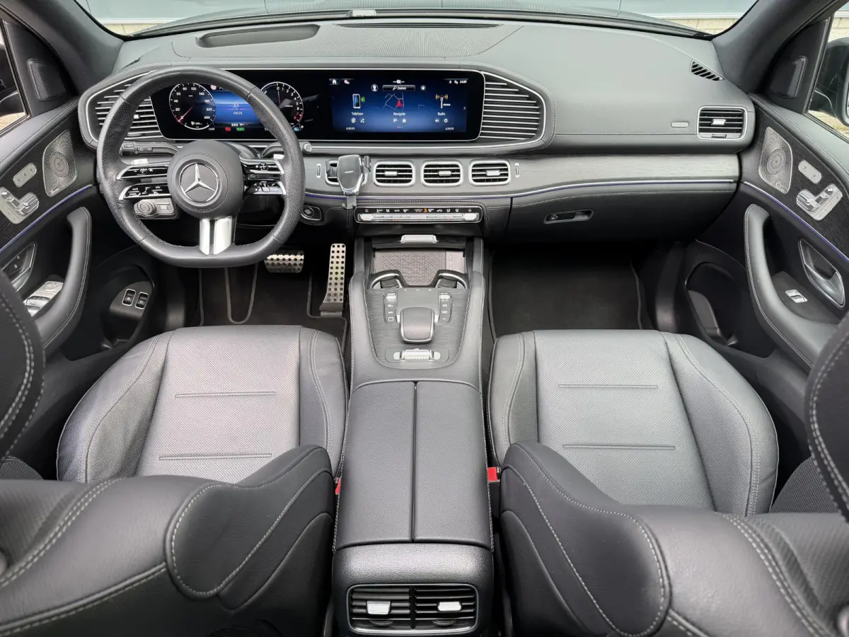 400 e 4MATIC AMG Line Premium + 22"/Airmatic/Panoramadak/Burmester /Trekhaak/Leder + memory/Stuur + stoelverwarming v+a/Stoelkoeling/Head-up/Keyless/360 camera