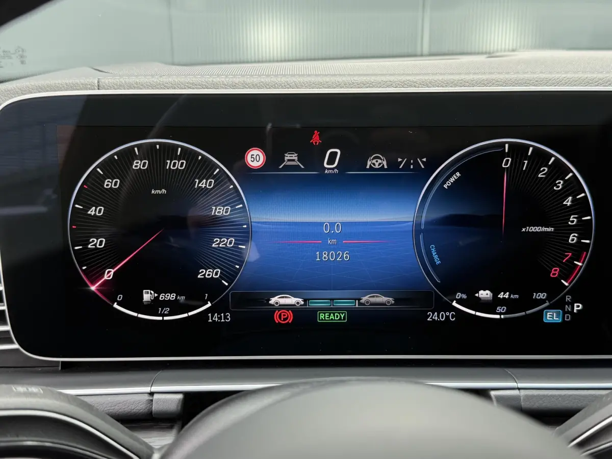 400 e 4MATIC AMG Line Premium + 22"/Airmatic/Panoramadak/Burmester /Trekhaak/Leder + memory/Stuur + stoelverwarming v+a/Stoelkoeling/Head-up/Keyless/360 camera