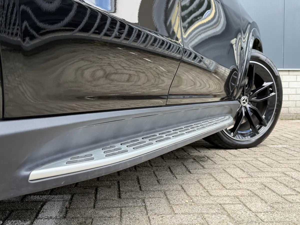 400 e 4MATIC AMG Line Premium + 22"/Airmatic/Panoramadak/Burmester /Trekhaak/Leder + memory/Stuur + stoelverwarming v+a/Stoelkoeling/Head-up/Keyless/360 camera