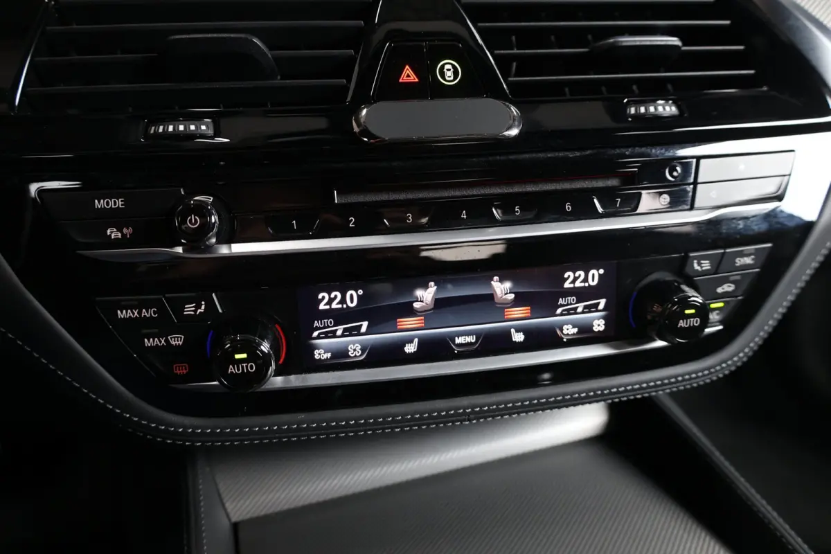 M5 Competition 625+PK KERAMISCH/VIRTUAL/SFEER/SOFT/CARBON/LEER+S.VERWARMING+MEMORY/LMV/360/ACC/ECC/12 MND GARANTIE!