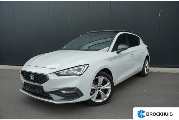 1.4 TSI eHybrid 204pk FR | Panoramadak | Camera | Dodehoeksensor | 17" | Adaptive Cruise