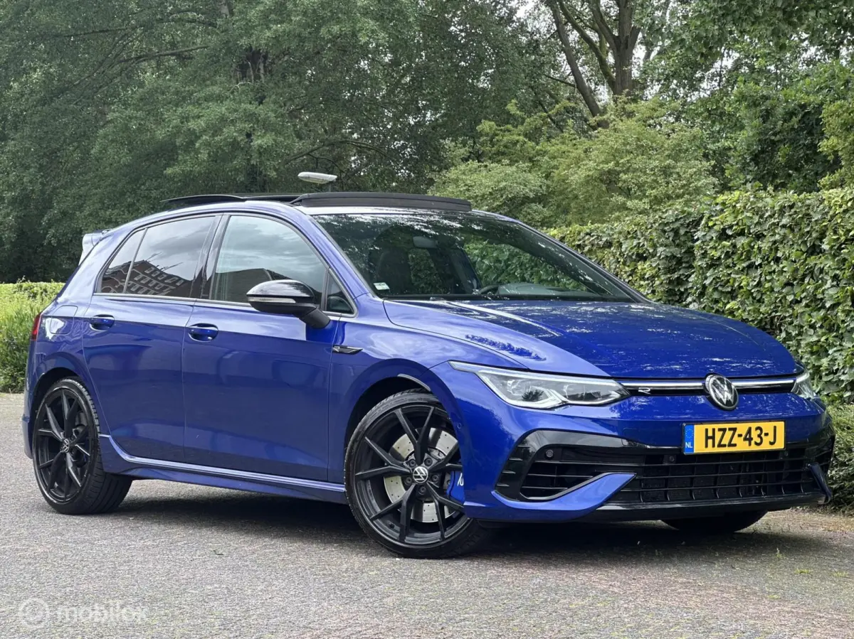 2.0 TSI R 4Motion|PANO|HUD|H&K|AKRA|IQ LIGHT
