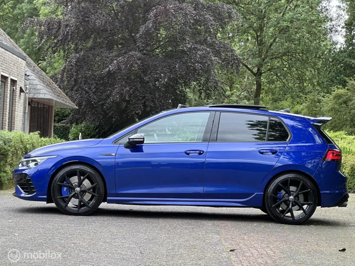 2.0 TSI R 4Motion|PANO|HUD|H&K|AKRA|IQ LIGHT