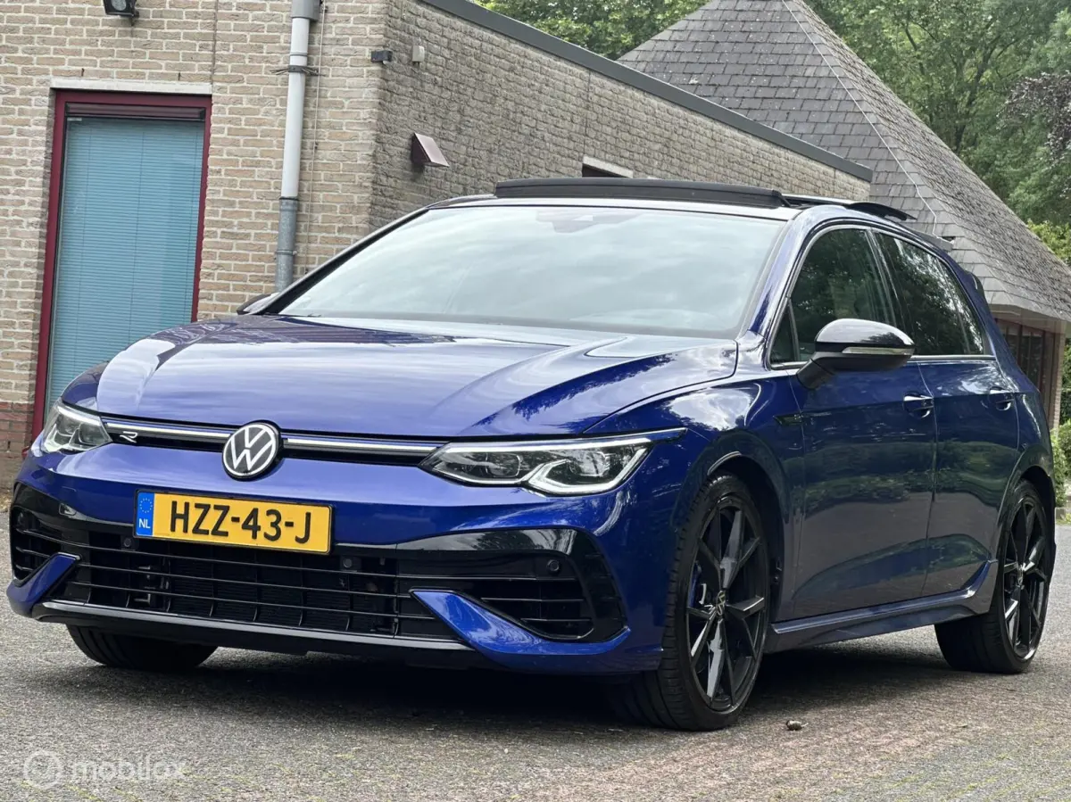 2.0 TSI R 4Motion|PANO|HUD|H&K|AKRA|IQ LIGHT