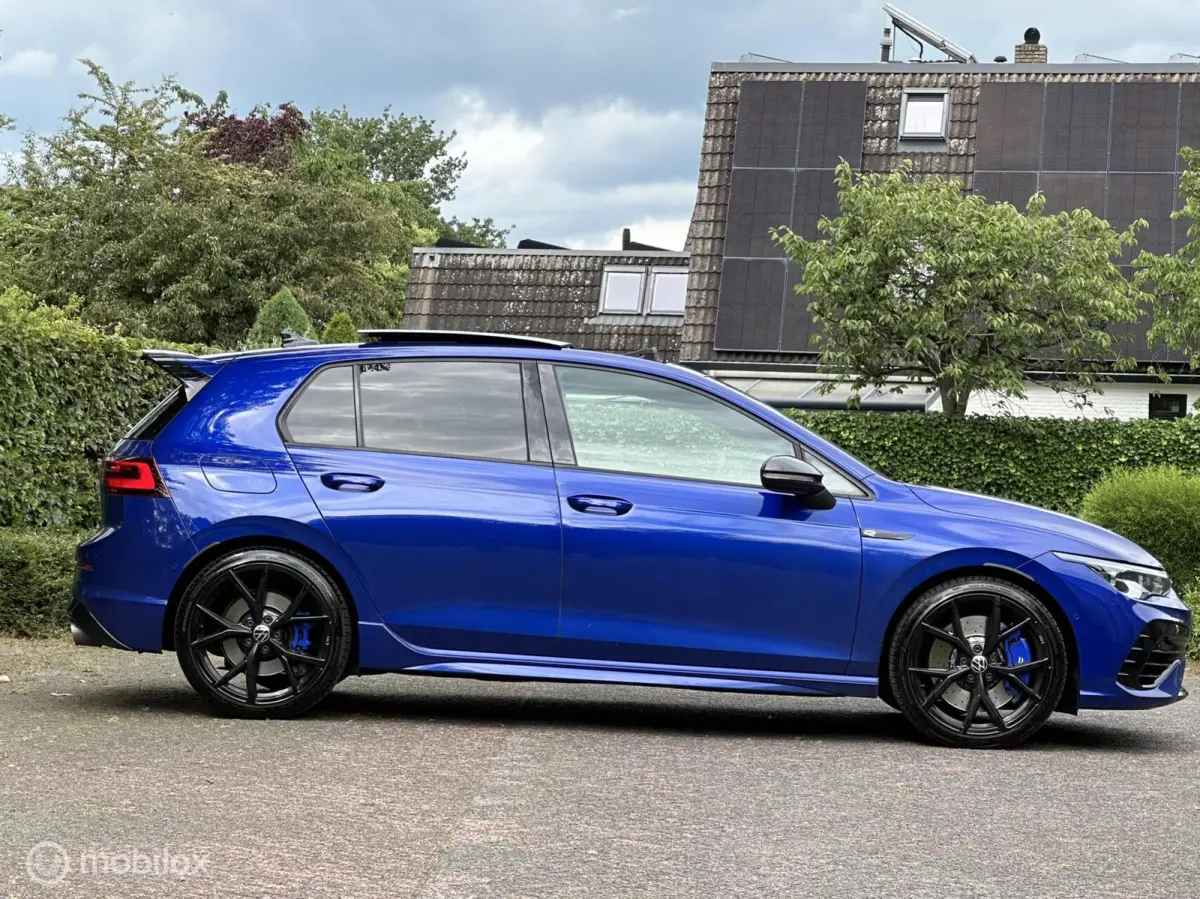 2.0 TSI R 4Motion|PANO|HUD|H&K|AKRA|IQ LIGHT