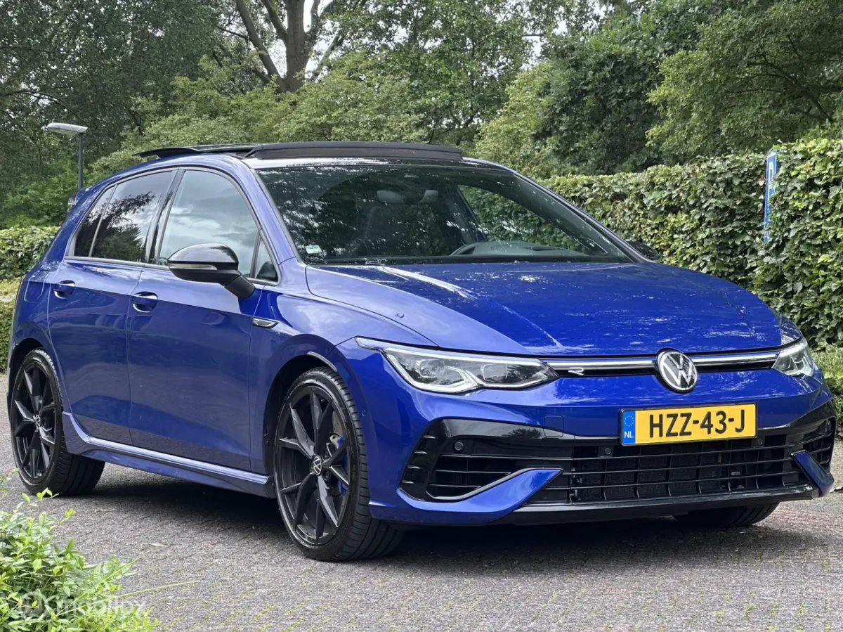 2.0 TSI R 4Motion|PANO|HUD|H&K|AKRA|IQ LIGHT