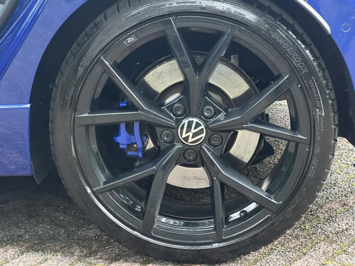 2.0 TSI R 4Motion|PANO|HUD|H&K|AKRA|IQ LIGHT