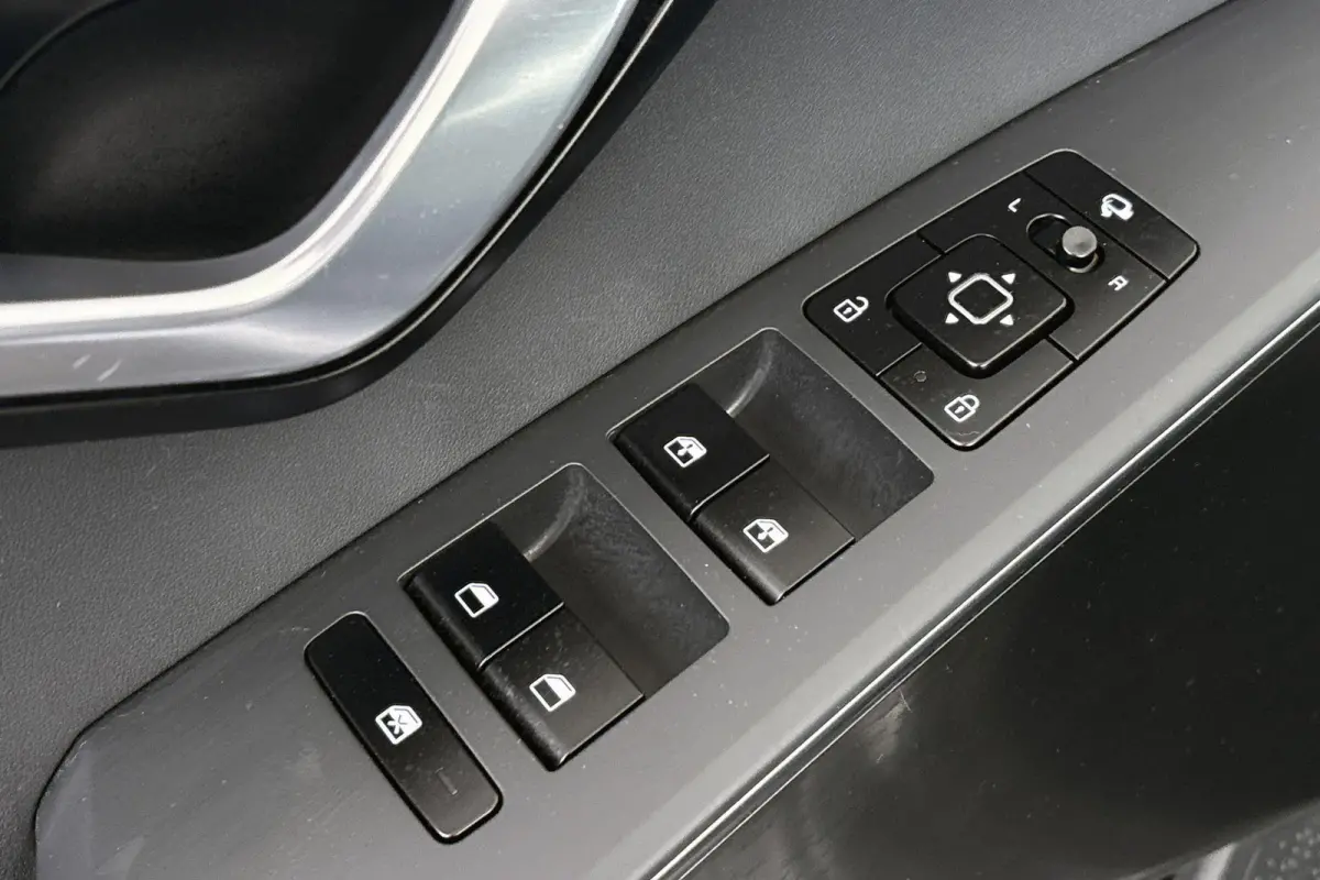 1.6 GDi PHEV DynamicPlusLine Elektrisch Verstelbare Stoelen