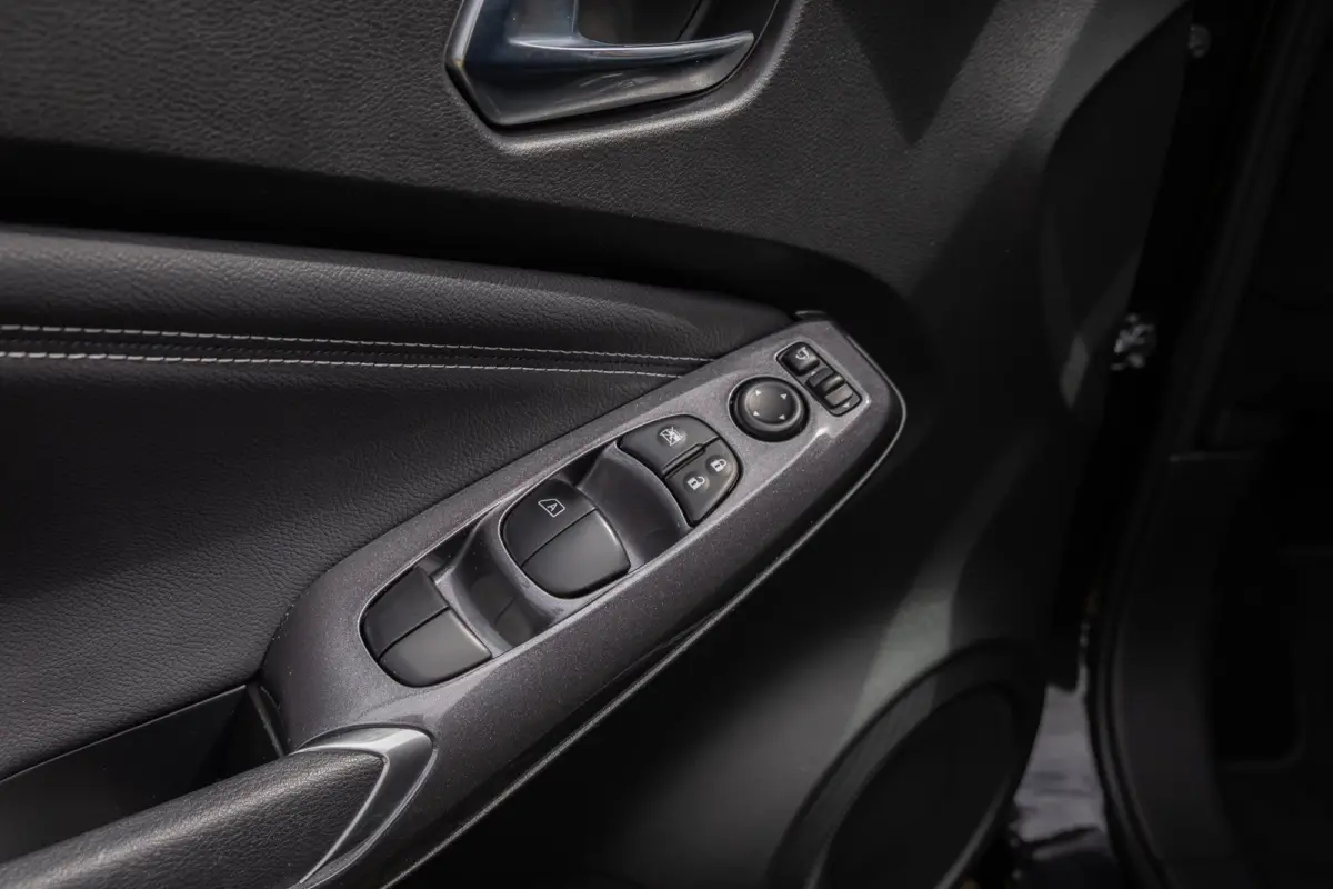 1.6 Hybrid Tekna | BOSE | 360 camera | Cruise adaptief | Leder | Apple Carplay/Android Auto | Dodehoekdetectie met correctie | Volledig digitaal dashboard | Apple Carplay/Android Auto|telefo