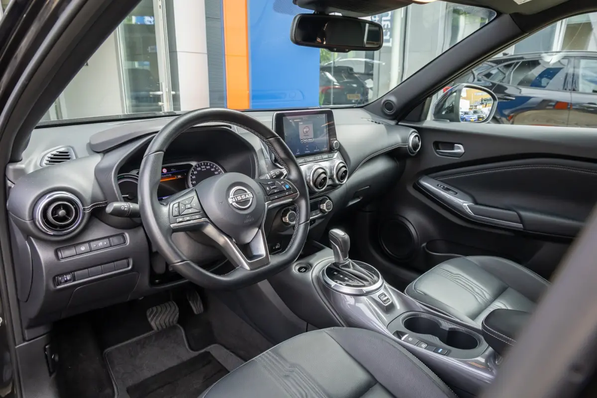 1.6 Hybrid Tekna | BOSE | 360 camera | Cruise adaptief | Leder | Apple Carplay/Android Auto | Dodehoekdetectie met correctie | Volledig digitaal dashboard | Apple Carplay/Android Auto|telefo