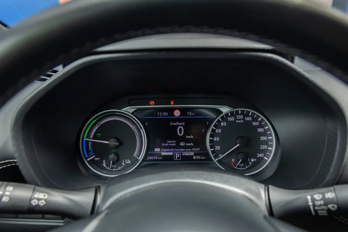 1.6 Hybrid Tekna | BOSE | 360 camera | Cruise adaptief | Leder | Apple Carplay/Android Auto | Dodehoekdetectie met correctie | Volledig digitaal dashboard | Apple Carplay/Android Auto|telefo