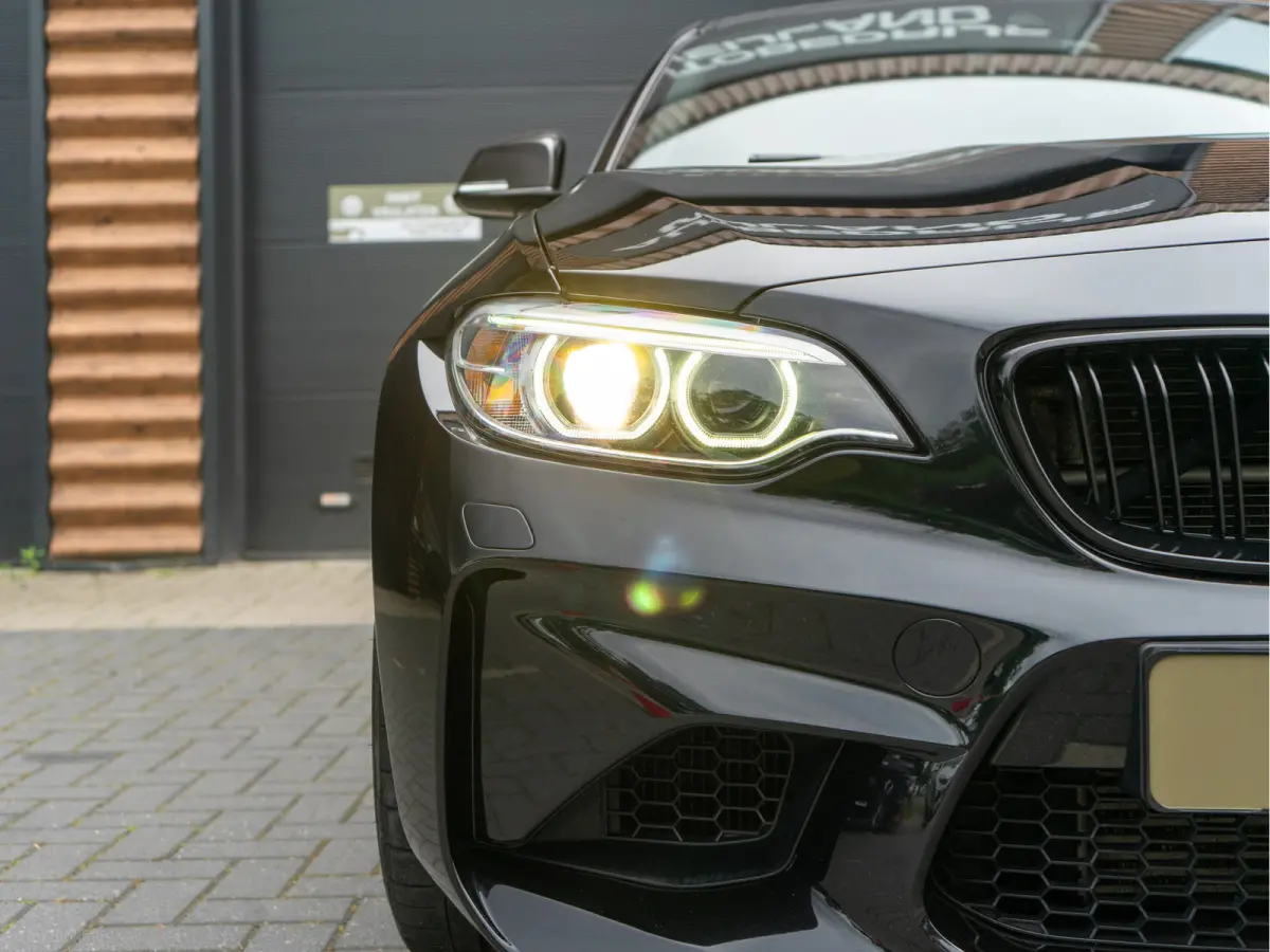 M2 DCT 370PK NIEUWSTAAT I NL-AUTO I NAP I DEALER-ONDERHOUDEN I I 19" I Harman kardon I Leer I Schuifdak I Memory I Camera I Led I Carplay I Carbon I