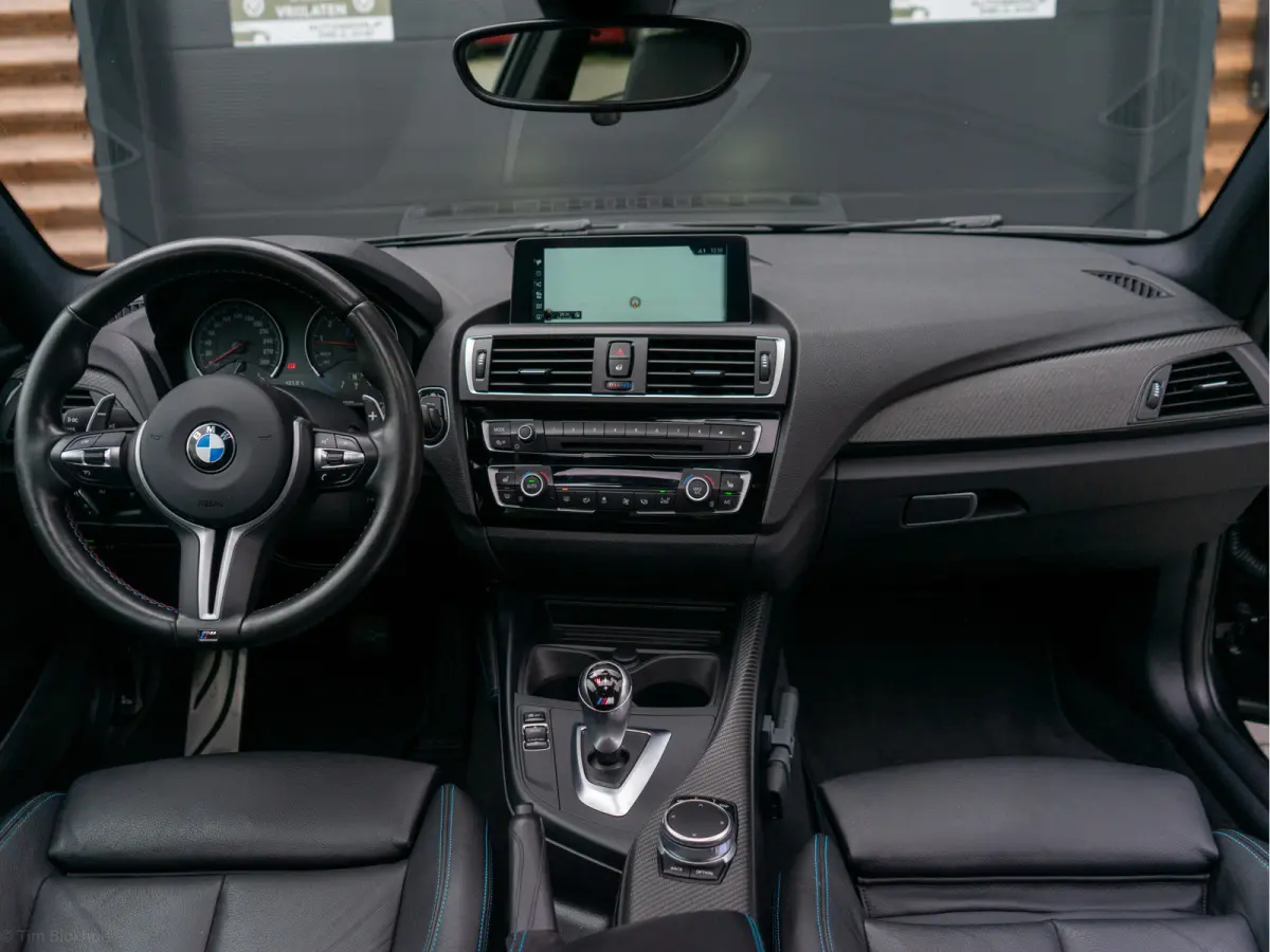 M2 DCT 370PK NIEUWSTAAT I NL-AUTO I NAP I DEALER-ONDERHOUDEN I I 19" I Harman kardon I Leer I Schuifdak I Memory I Camera I Led I Carplay I Carbon I