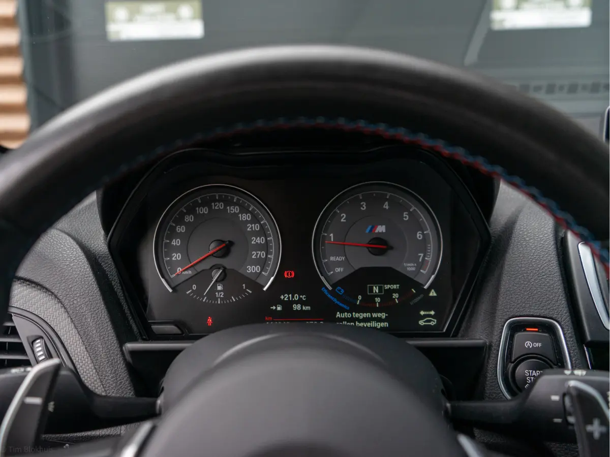 M2 DCT 370PK NIEUWSTAAT I NL-AUTO I NAP I DEALER-ONDERHOUDEN I I 19" I Harman kardon I Leer I Schuifdak I Memory I Camera I Led I Carplay I Carbon I
