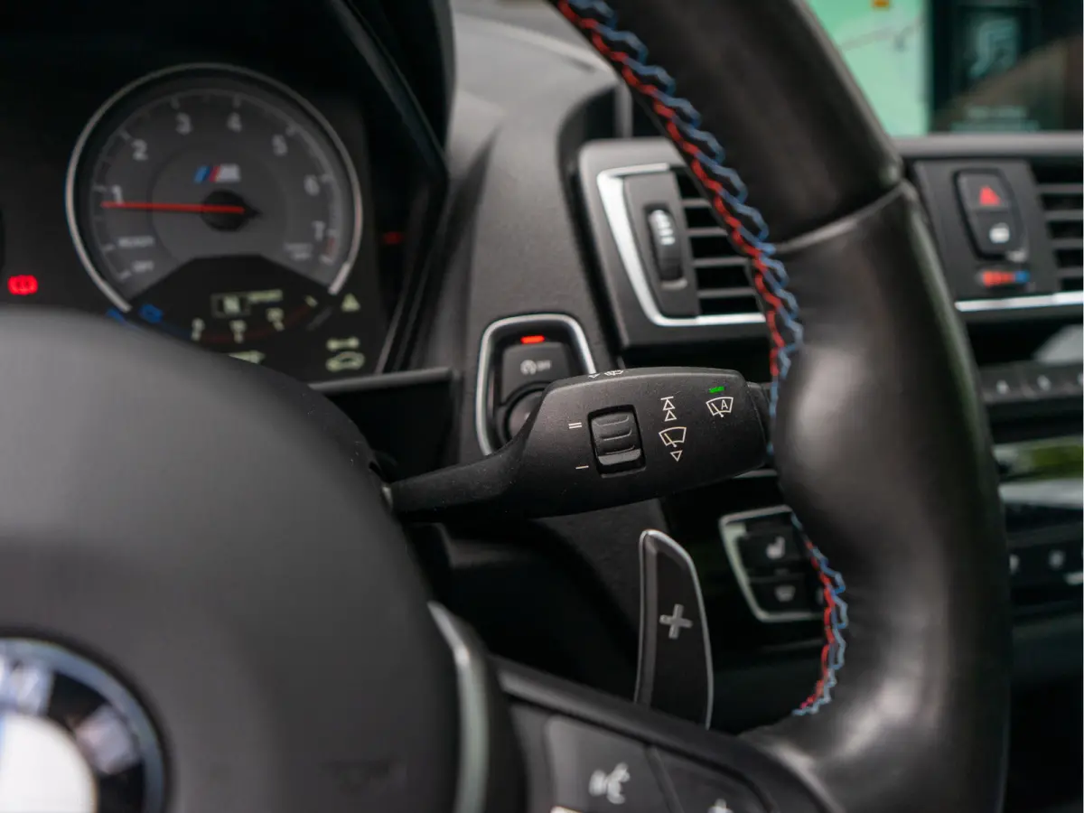 M2 DCT 370PK NIEUWSTAAT I NL-AUTO I NAP I DEALER-ONDERHOUDEN I I 19" I Harman kardon I Leer I Schuifdak I Memory I Camera I Led I Carplay I Carbon I