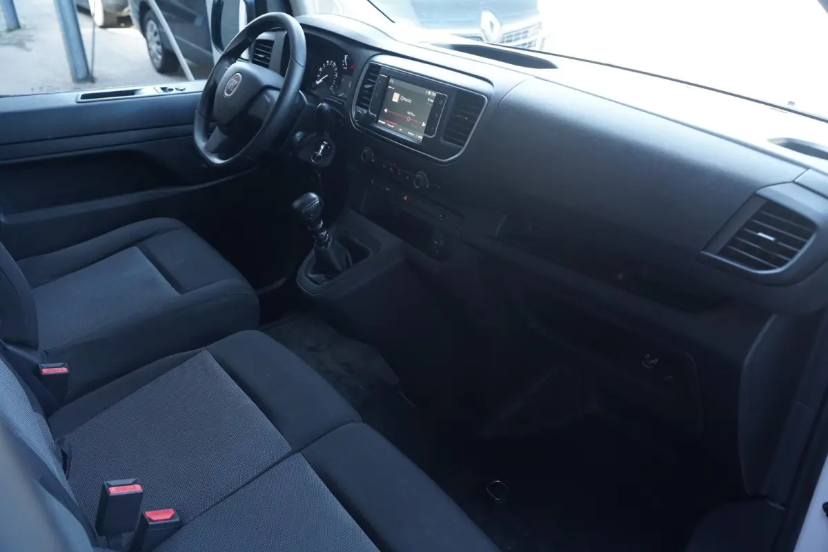 1.5 Multijet 102 pk L3 Airco, Apple Carplay Cruise control, Laadruimte Pakket, PDC achter, 3-Zits