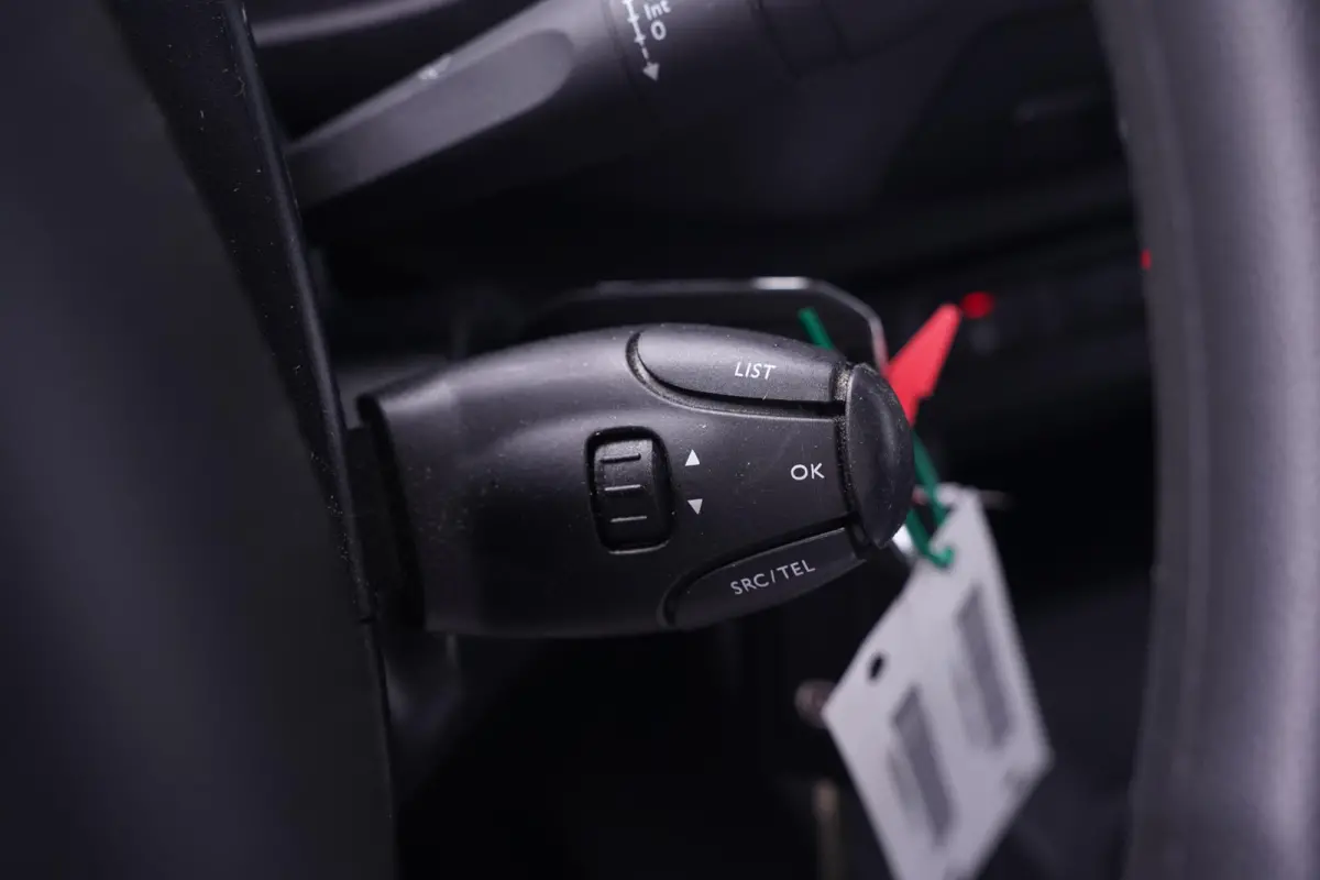 1.5 Multijet 102 pk L3 Airco, Apple Carplay Cruise control, Laadruimte Pakket, PDC achter, 3-Zits