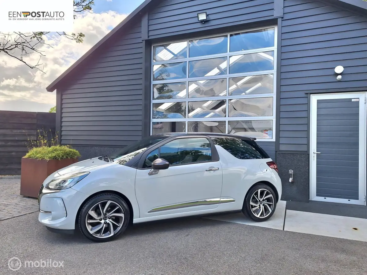 1.2 PureTech Sport Chic Two-Tone, Super de luxe met extra vermogen !