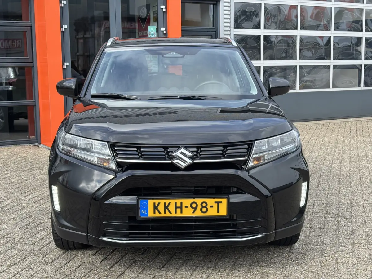 1.5 Hybrid Select / Allseason Banden / Navi / Stoelverwarming / Applecarplay/AndroidAuto /