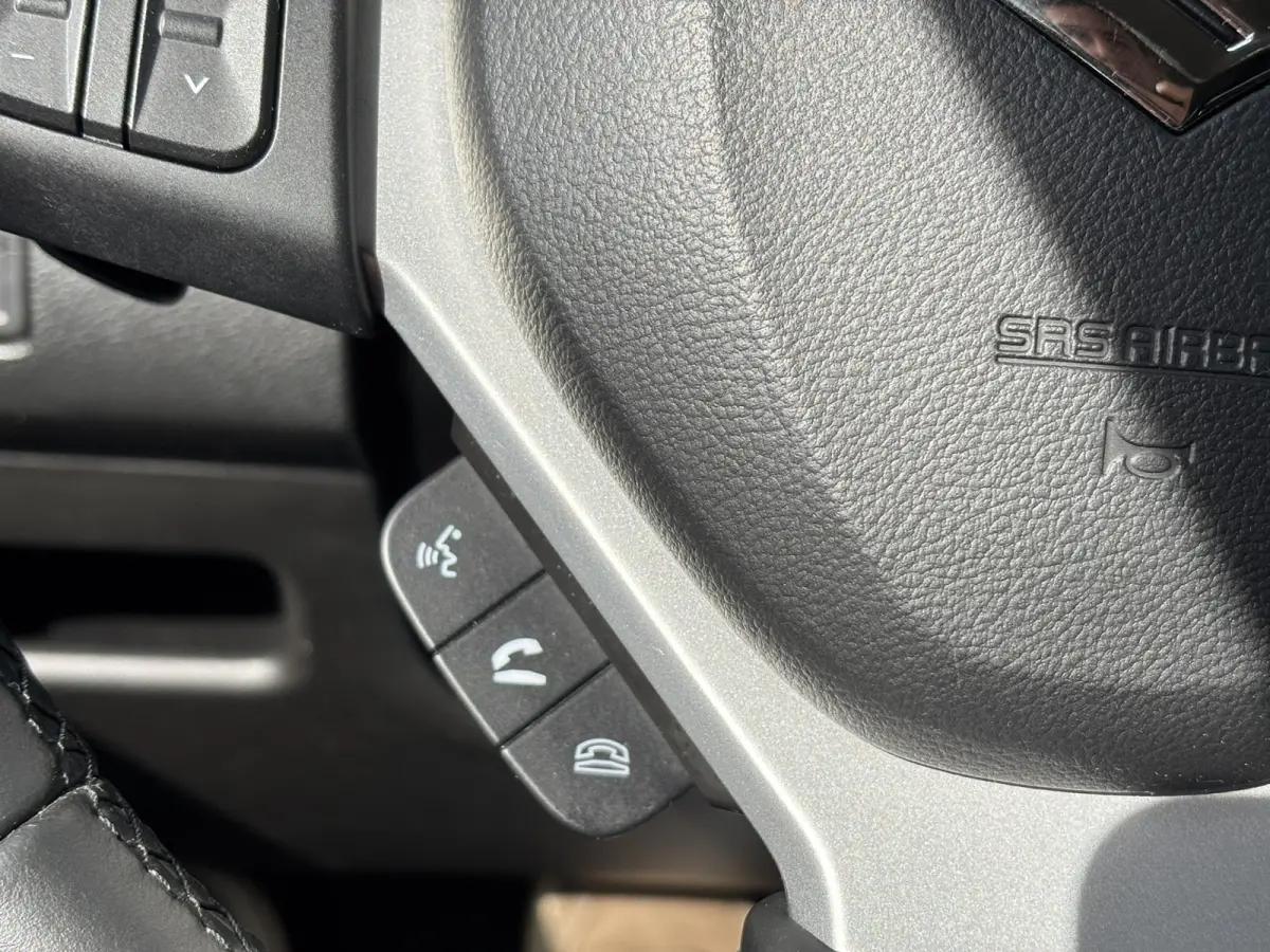 1.5 Hybrid Select / Allseason Banden / Navi / Stoelverwarming / Applecarplay/AndroidAuto /