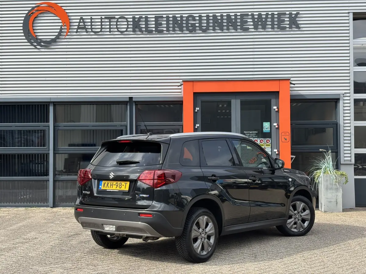 1.5 Hybrid Select / Allseason Banden / Navi / Stoelverwarming / Applecarplay/AndroidAuto /
