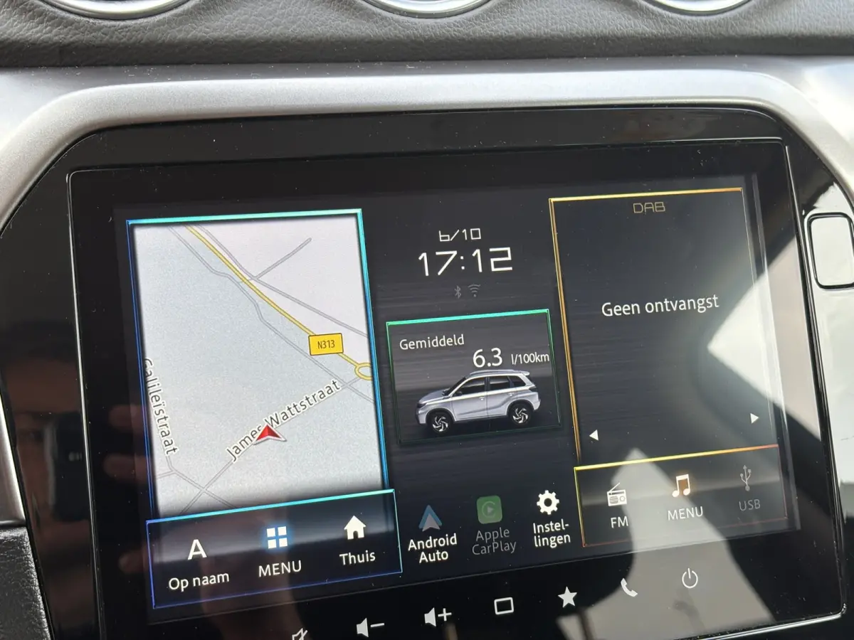 1.5 Hybrid Select / Allseason Banden / Navi / Stoelverwarming / Applecarplay/AndroidAuto /