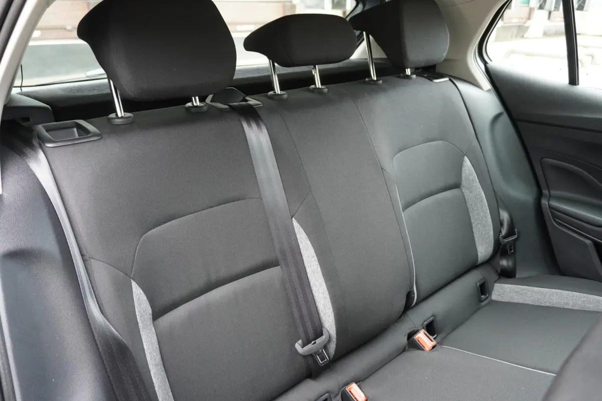 1.0 TSI 95pk Active | LaneAssist | Airco | DAB | VermoeidheidsHerkenning