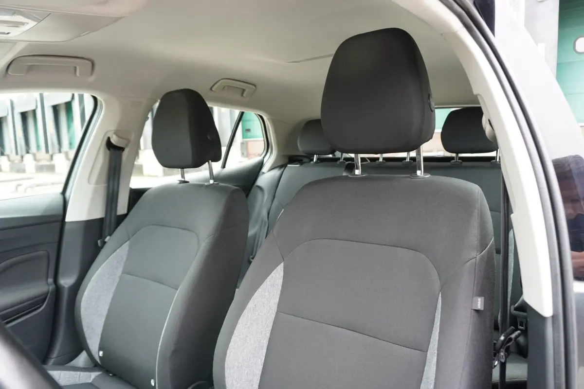 1.0 TSI 95pk Active | LaneAssist | Airco | DAB | VermoeidheidsHerkenning